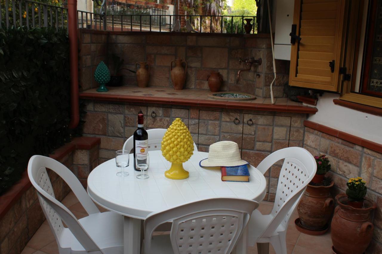 Apartament La Nina Taormina Zewnętrze zdjęcie